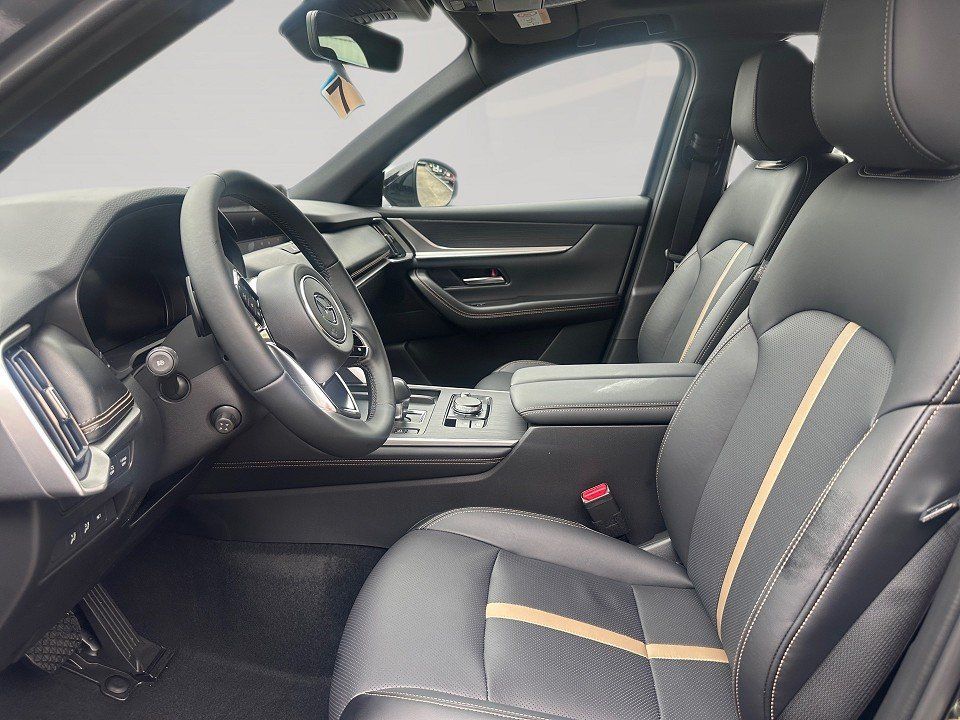 Fahrzeugabbildung Mazda CX-60 3.3d 254PS AWD Homura PANO BLOP