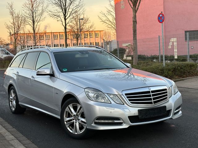 Mercedes-Benz E 220 T CDI BlueEfficiency Avantgarde Autom.