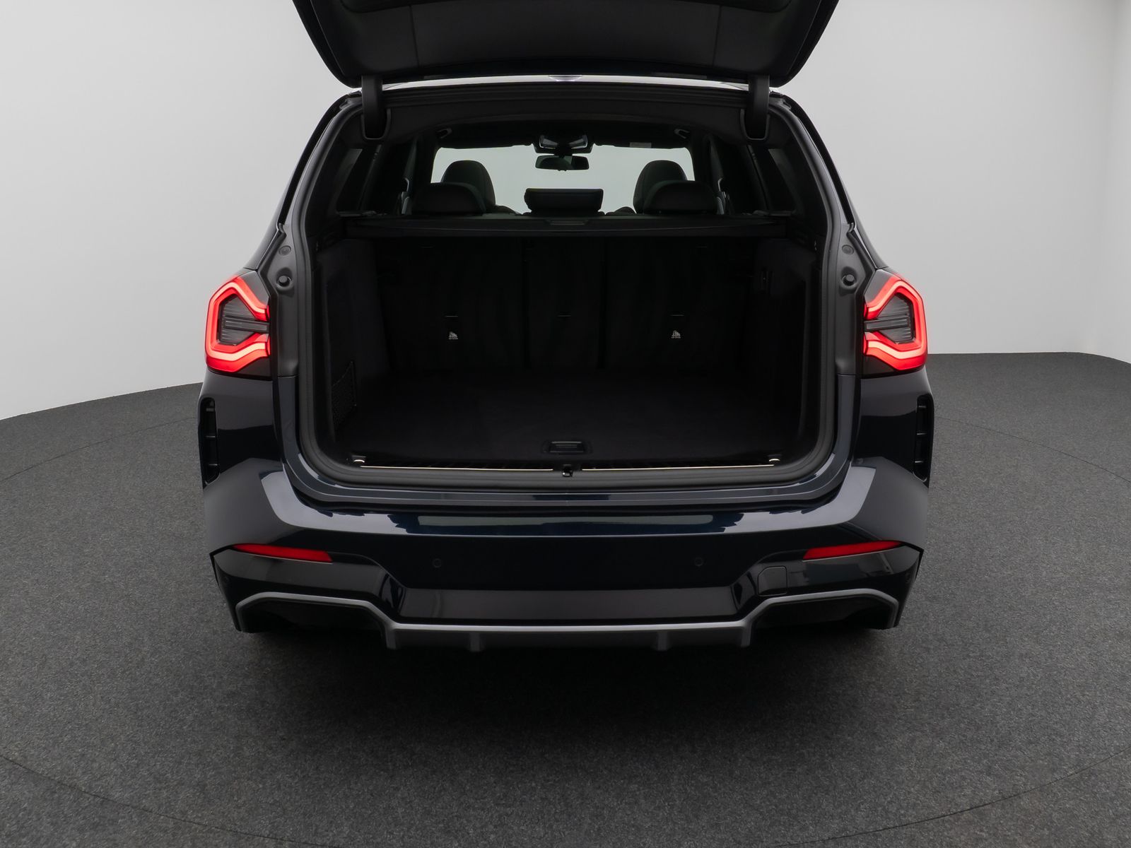 Fahrzeugabbildung BMW iX3 Impressive M Sport 360°HUD DAB H/K AHK Komfo