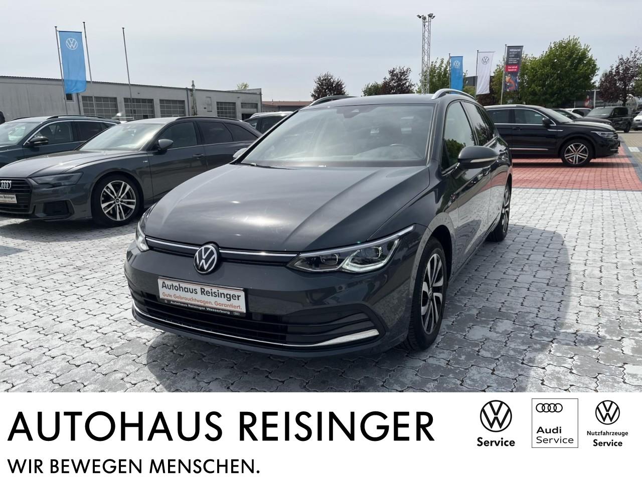Volkswagen Golf VIII Variant 1.5 TSI Active (APP+NAVI+LED+R