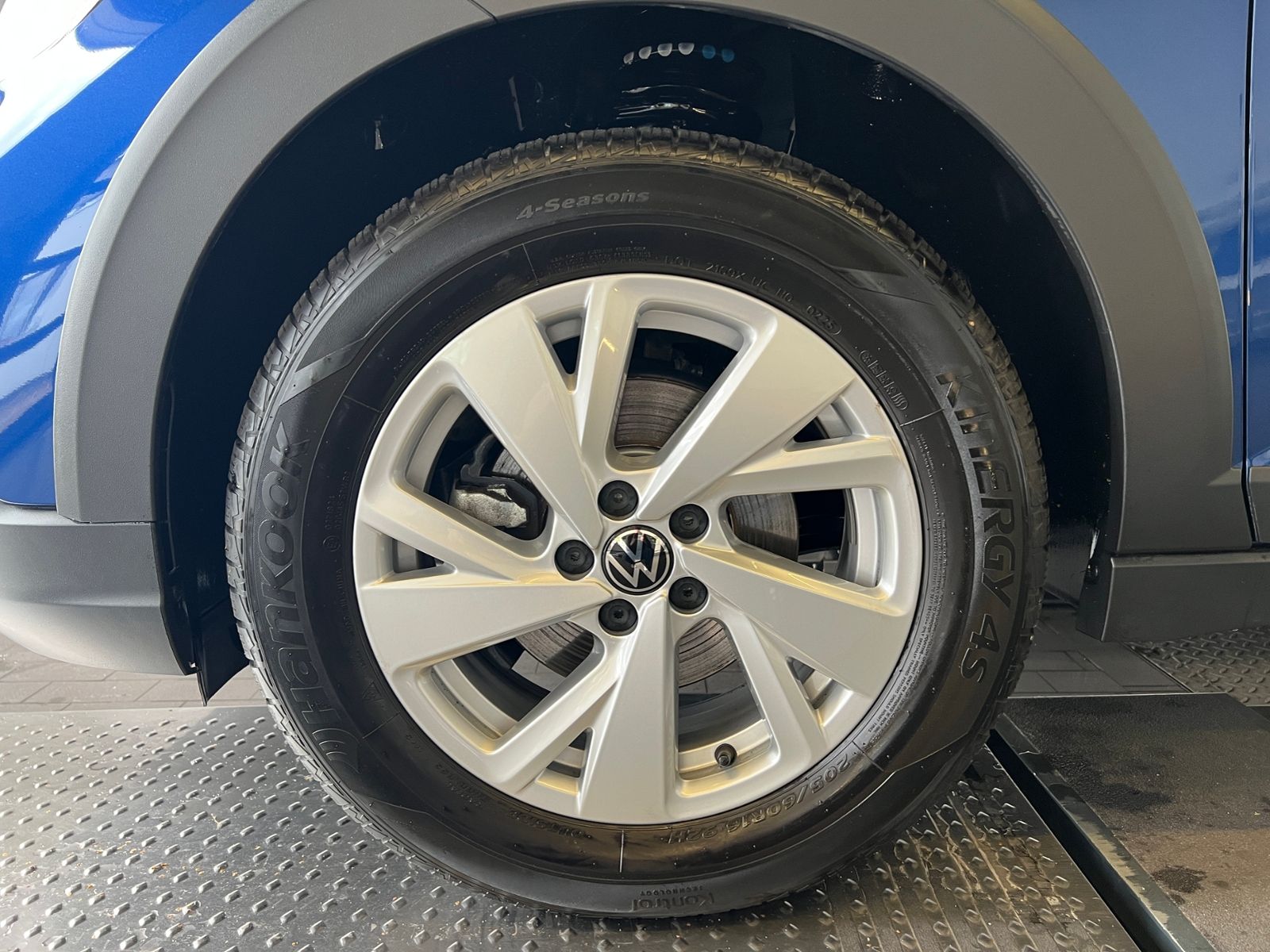 Fahrzeugabbildung Volkswagen Taigo Life 1.0 TSI *LED, Pano, Navi, Kamera, 16'