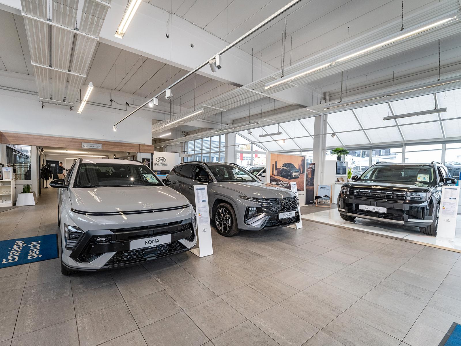 showroom-image-top