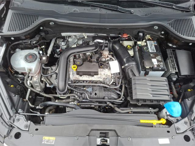 Skoda Karoq Ambition 1.0 TSI °LED°Navi°SHZ°PDC°Keyless