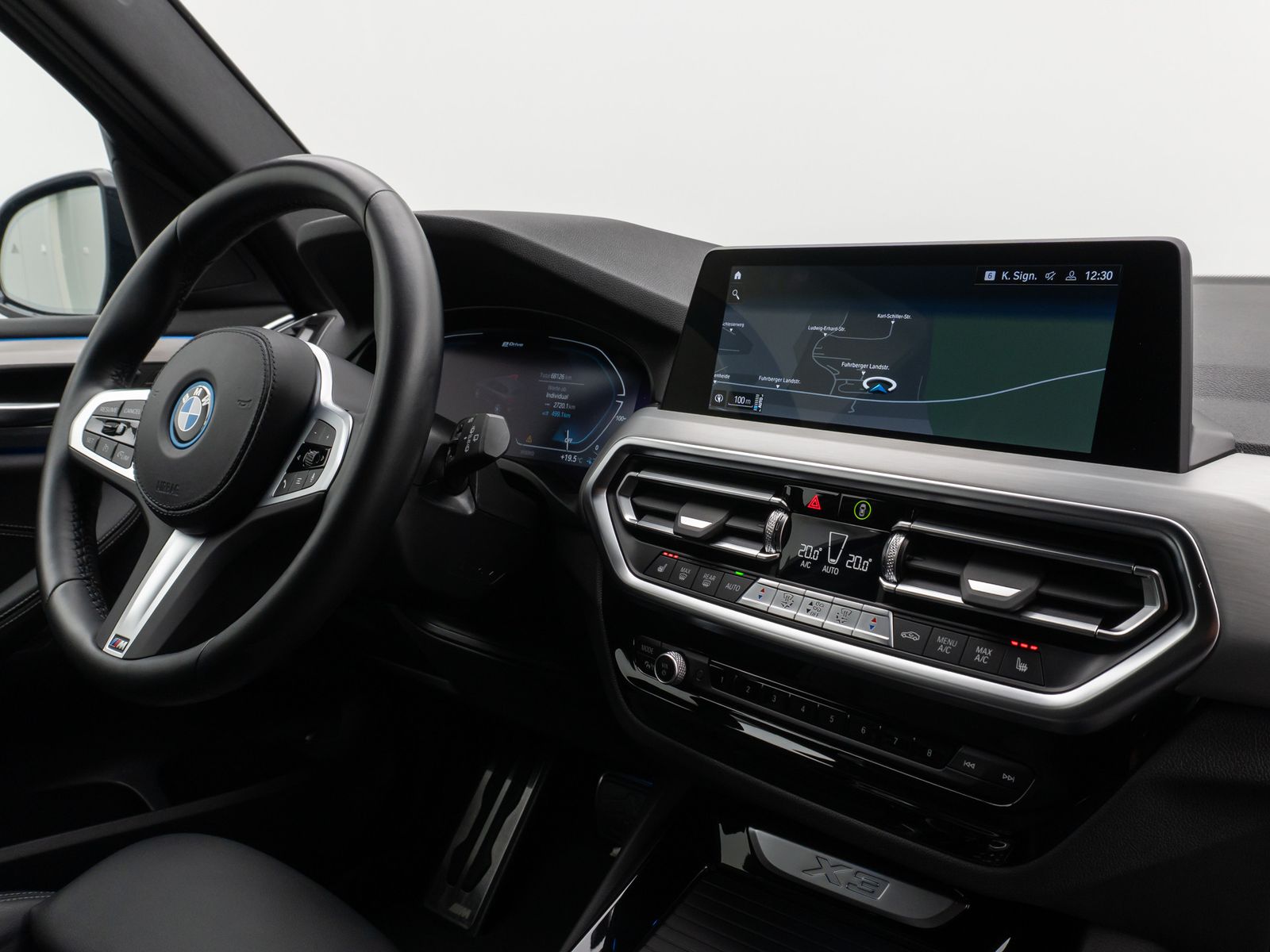 Fahrzeugabbildung BMW X3 xD30e M Sport 360° DAB HiFi AHK Leder 19Zoll