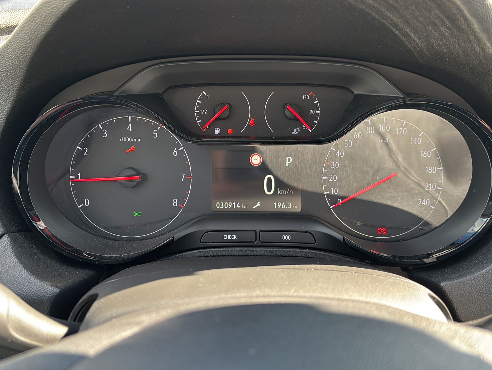 Fahrzeugabbildung Opel Grandland Edition