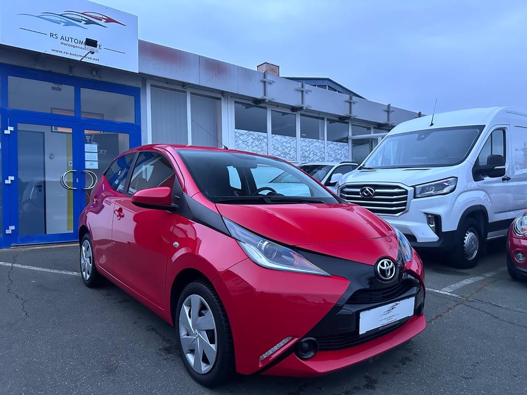 Toyota Aygo (X)