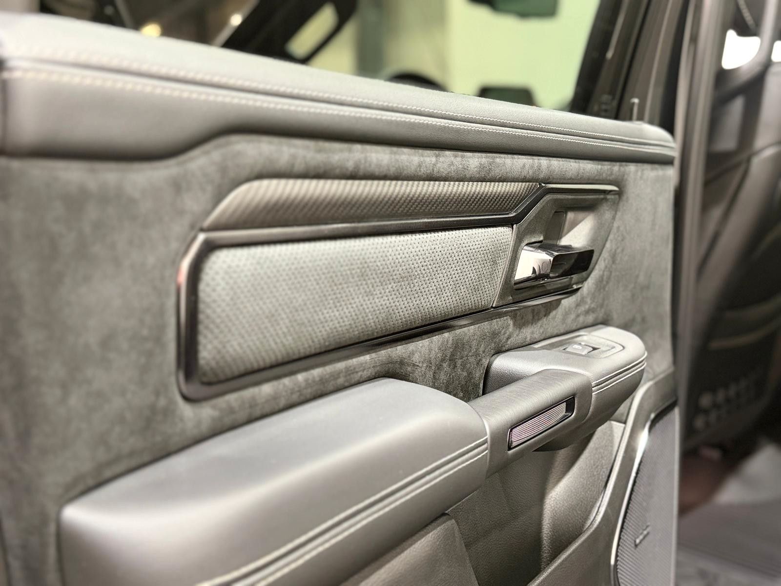 Fahrzeugabbildung Dodge RAM 1500 RHO H/O BLACK Edition / RTR