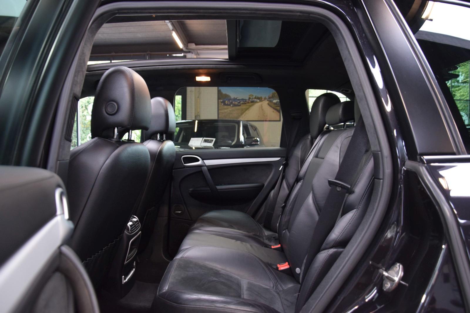 PORSCHE CAYENNE 4.8 GTS 405 ch 4X4 BVA - HAYON ÉLECTRIQUE - PACK SPORT - TOIT PANORAMIQUE