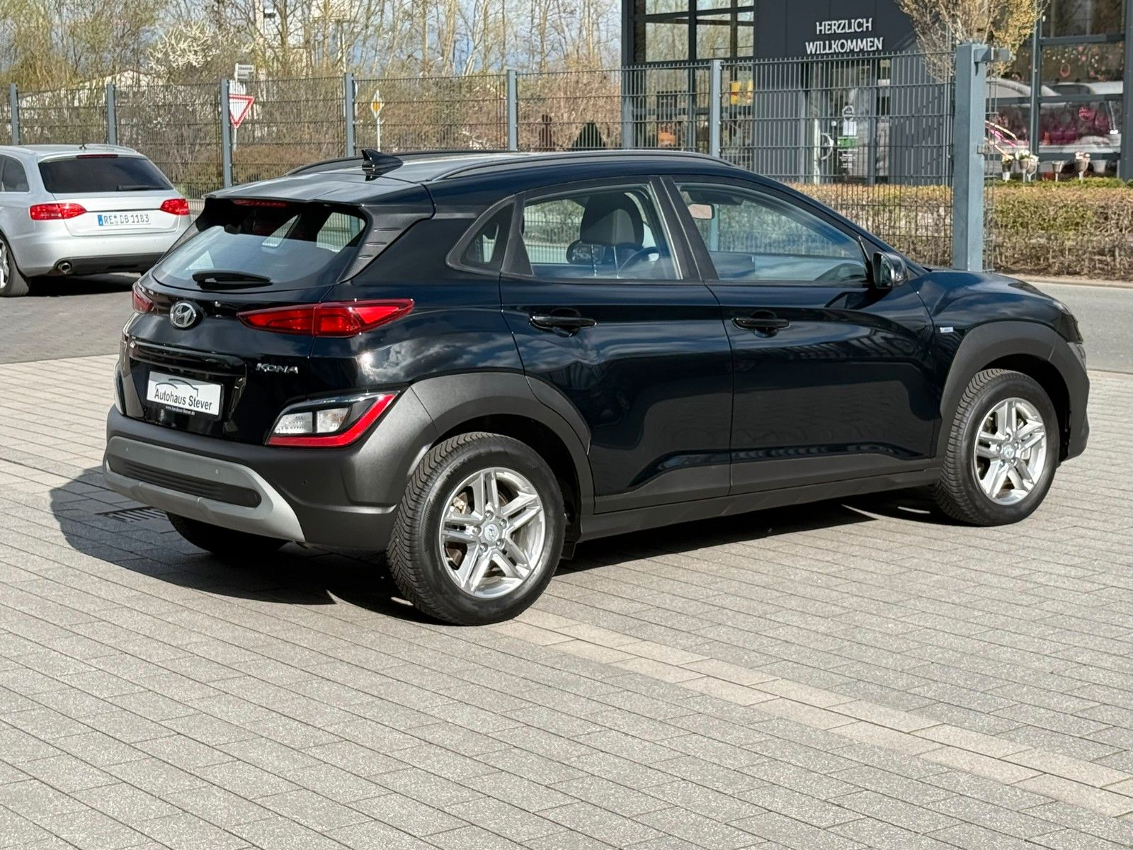 Fahrzeugabbildung Hyundai Kona Select Mild-Hybrid 2WD