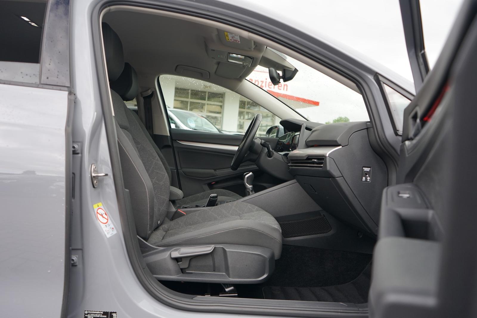 Volkswagen Golf VIII 1.5 TSI Life LED Navi App-Connect DAB, миниатюра 29