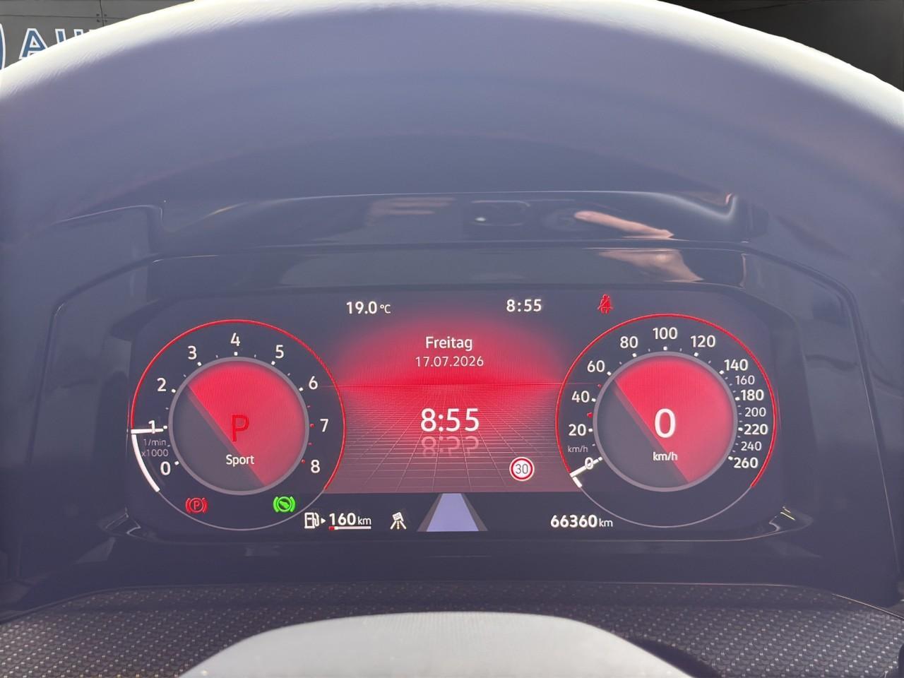 Volkswagen Golf VIII 1.5 eTSI DSG R-Line BLACK-STYLE+AHK+IQ, миниатюра 14