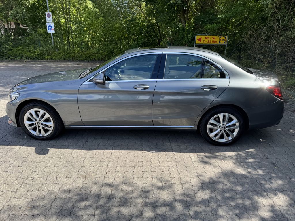 Image of Mercedes-Benz C 220