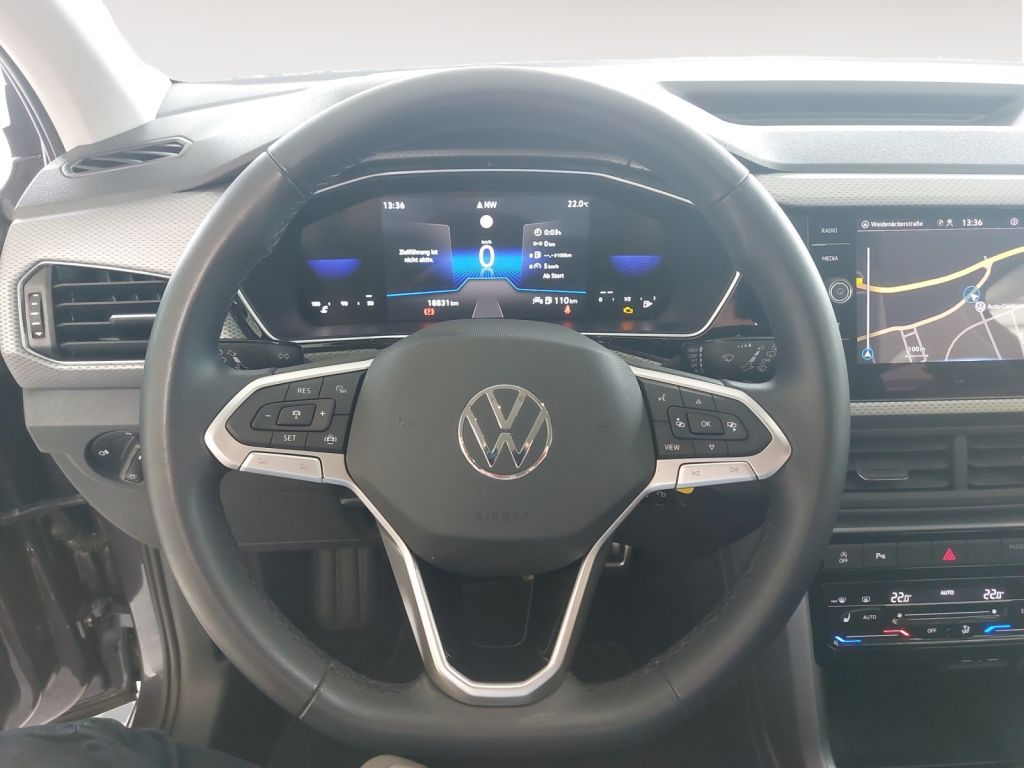 Fahrzeugabbildung Volkswagen T-Cross 1.0 TSI  Activ  Navi ACC AHZV SH