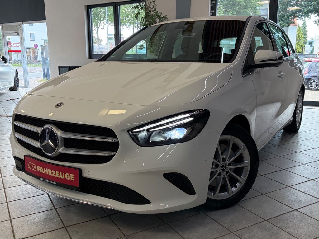 Image of Mercedes-Benz B 220
