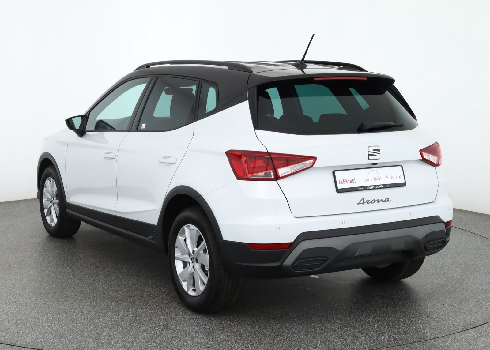 Seat Arona Style 1.0 TSI LED ACC Kamera imagem 3