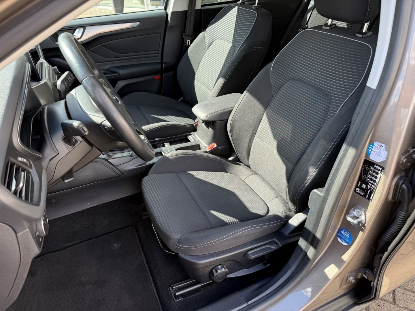 FORD Focus 1.0 EcoBoost Turnier Titanium Navi ACC AHK - Image 9