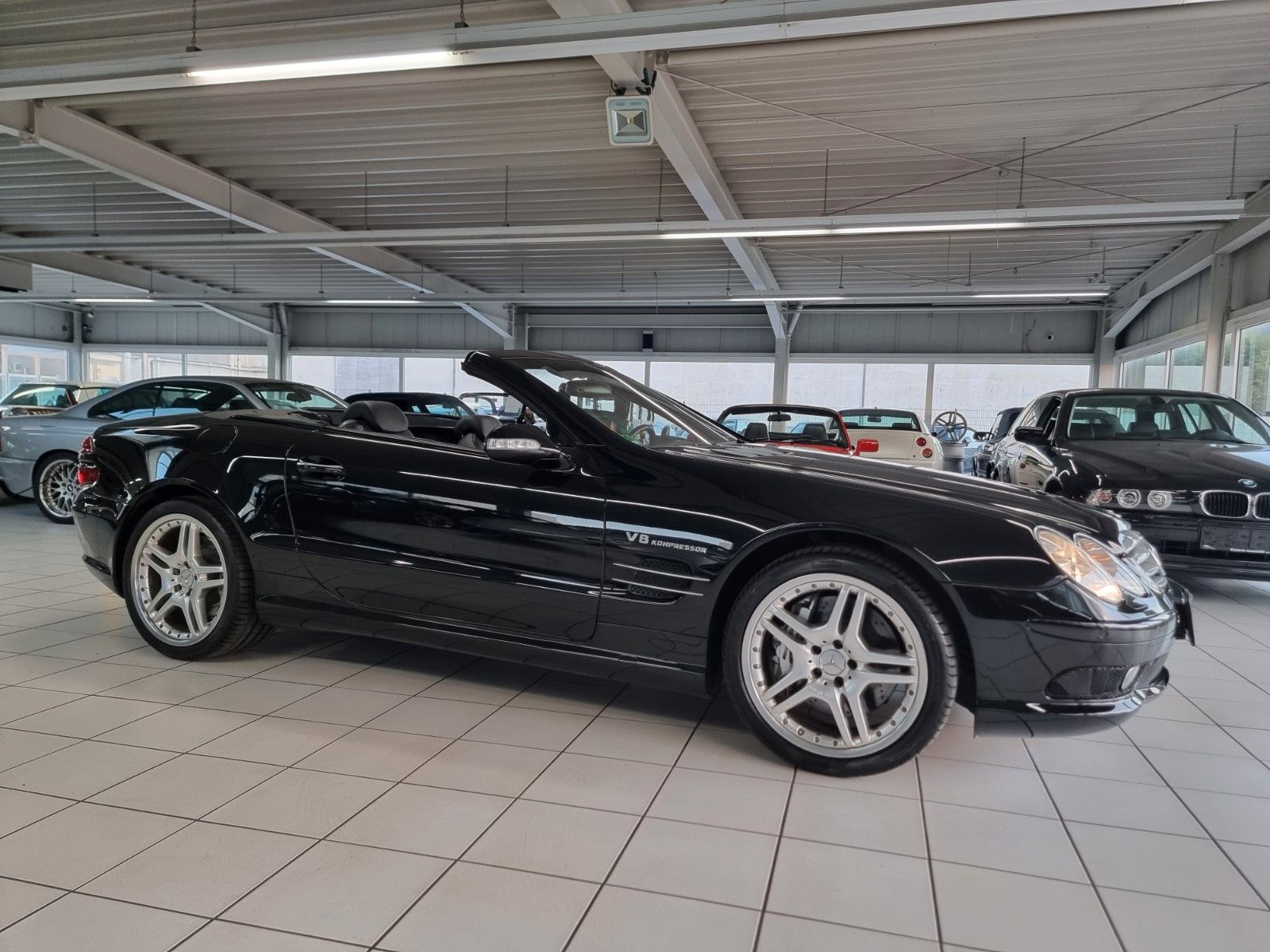 Fahrzeugabbildung Mercedes-Benz SL 55 AMG/BRD/2.Hd/MB-SH Tag 1 bis heute