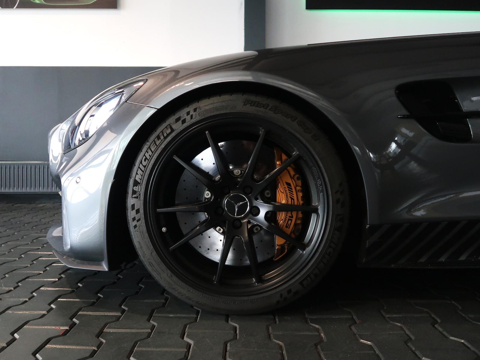 Mercedes-Benz AMG GT R *KERAMIK CARBON*MBGARANTIE 27*ALLRADLKG