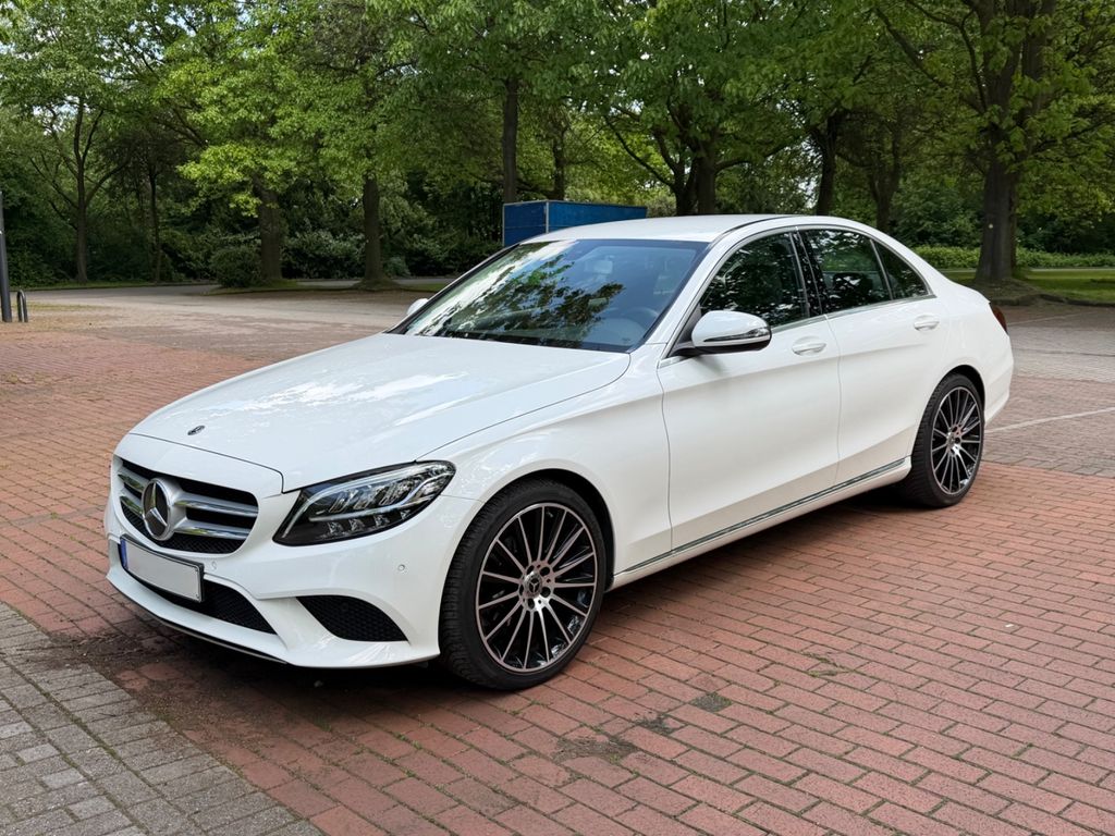 Image of Mercedes-Benz C 180