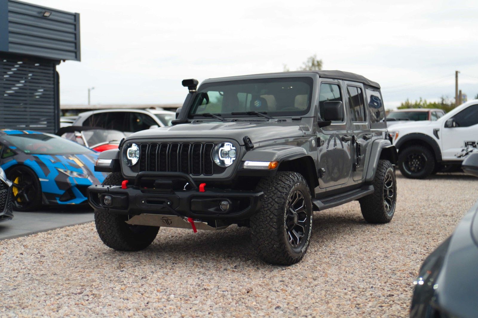 Fahrzeugabbildung Jeep Wrangler 3.6 V6 UNLIMITED SAHARA OFFROAD 4x4 LED