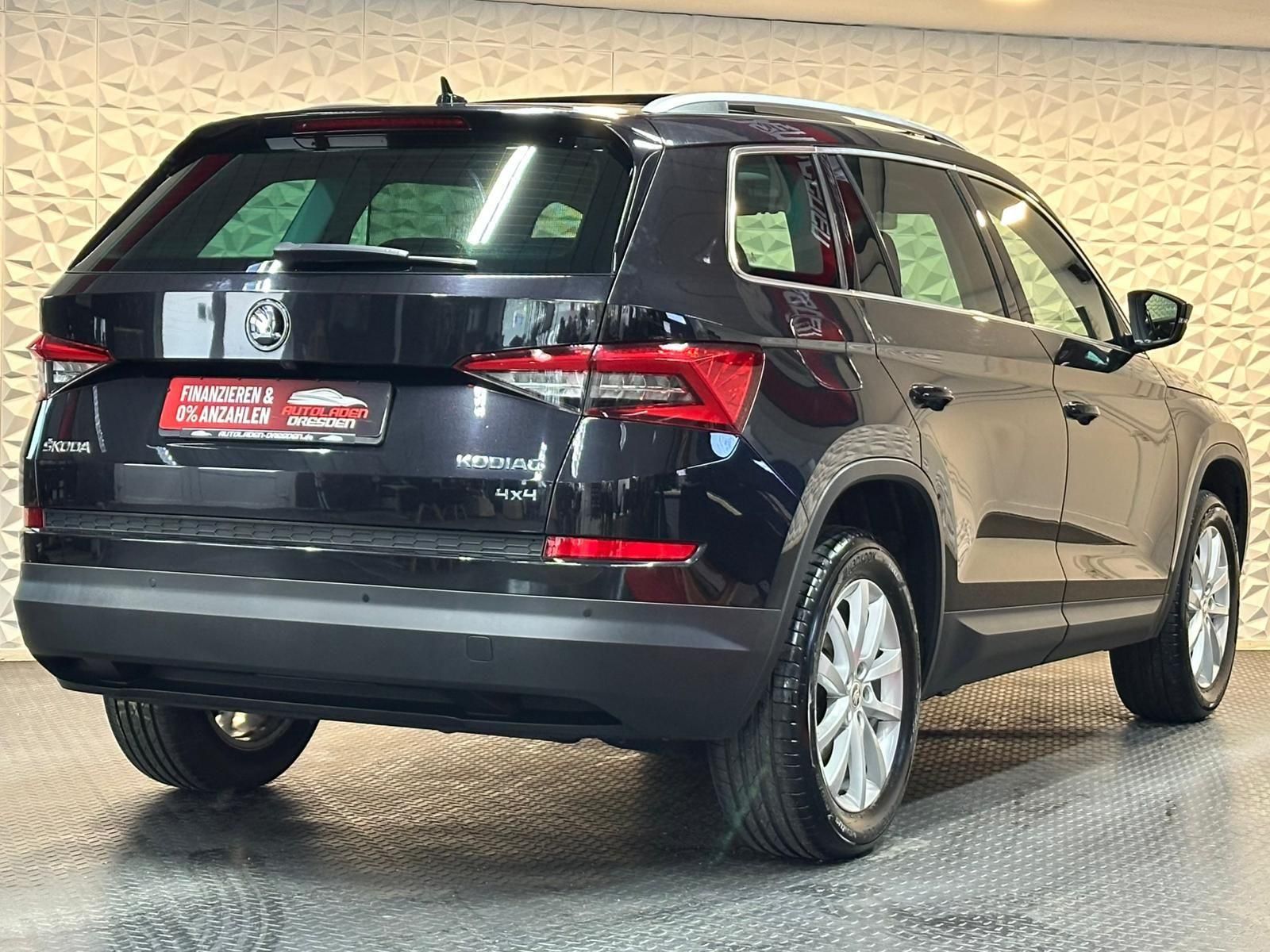 SKODA Kodiaq 1.4TSI STYLE 4x4* LED#SHZ#SH#AHK#PANO#KEY - Image 8