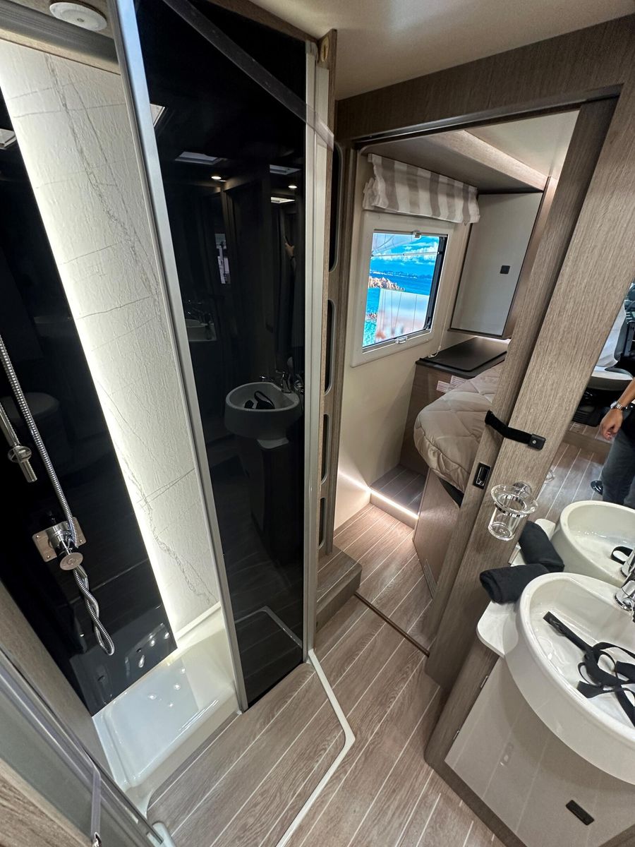 Fahrzeugabbildung Roller Team Zefiro 266 TL Fiat