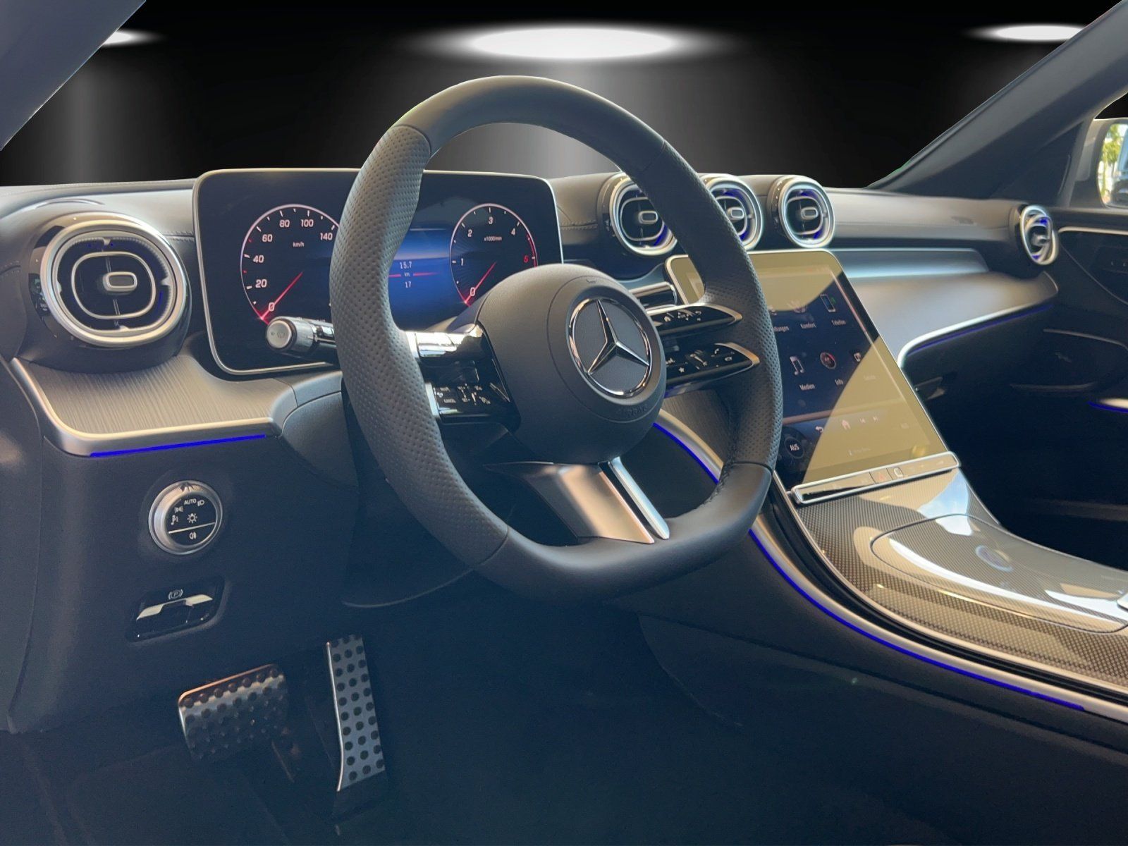Fahrzeugabbildung Mercedes-Benz C 220 d T AMG Digital DISTRO Pano WINTER 360 19"