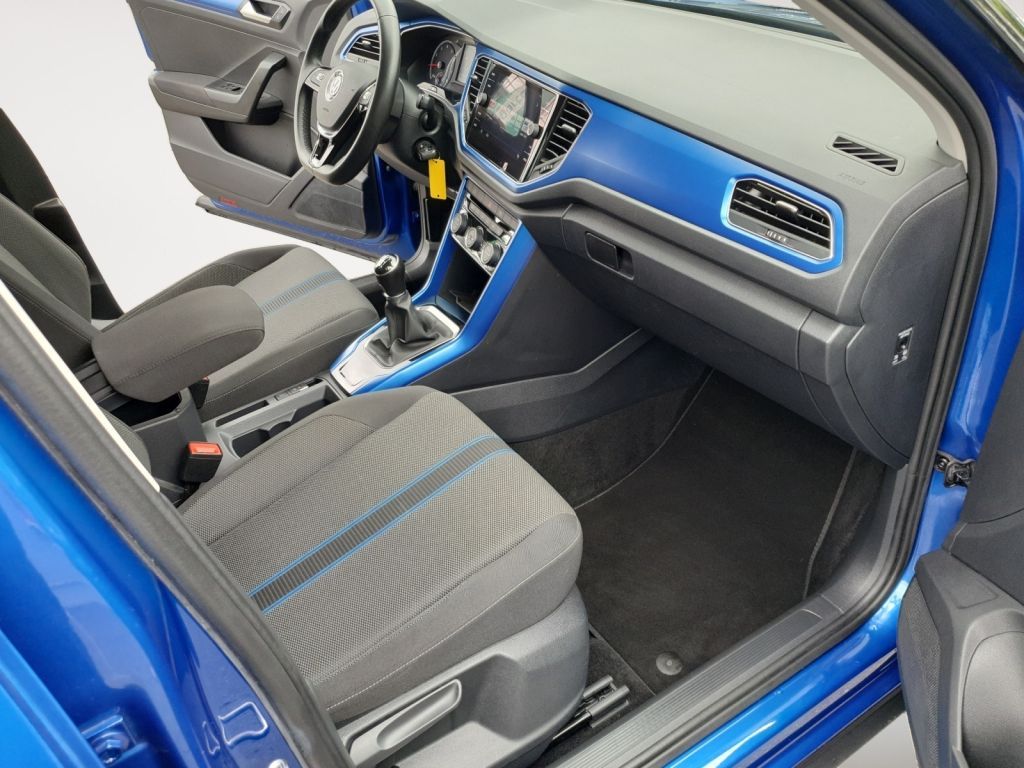 Fahrzeugabbildung Volkswagen T-Roc 1.5 TSI ACT Style Climatronic,NSW,PDC