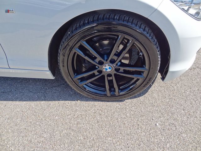 Fahrzeugabbildung BMW 118i/1.Hand/18-Zoll/PDC/57TKM/SitzH/Top-Zustand/