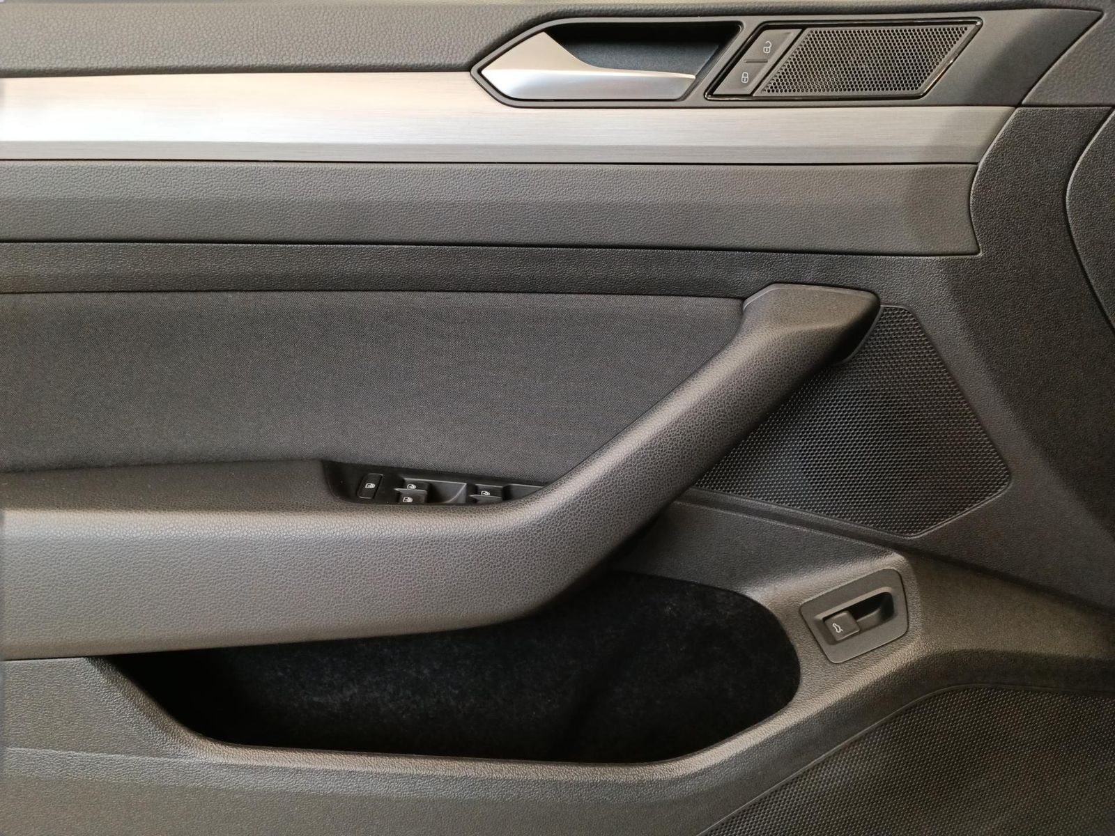Volkswagen Passat Variant - Bild 16