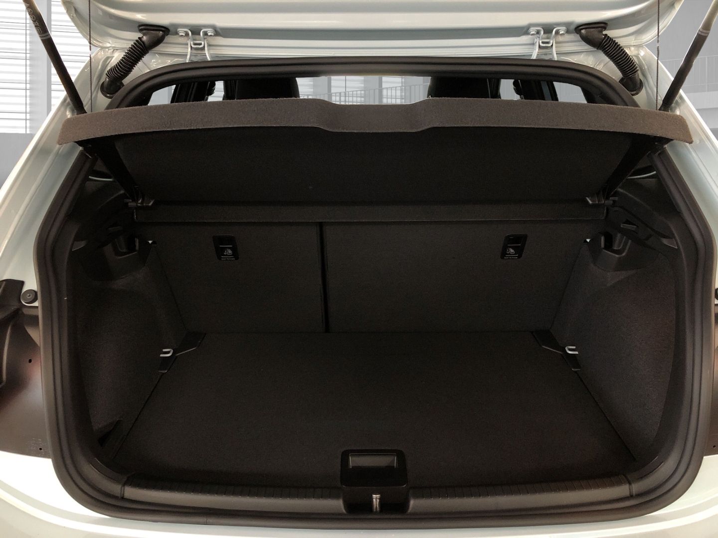 Fahrzeugabbildung Volkswagen Polo Style ''50 Jahre'' 1.0 TSI DSG Navi Digital