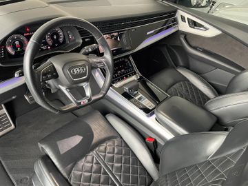 Audi Q8 - 11