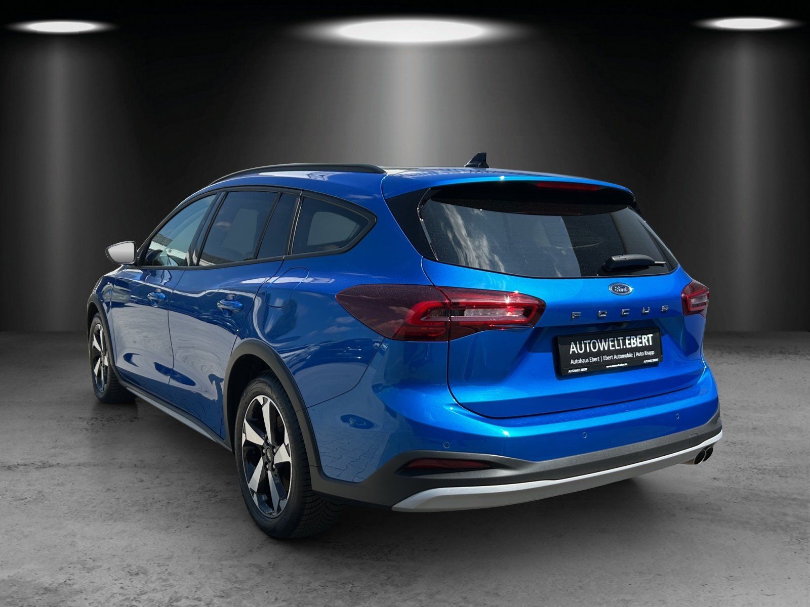 Fahrzeugabbildung Ford Focus 1.5 Active X Aut./LED/KAMERA/ACC/SHZ/PANO/