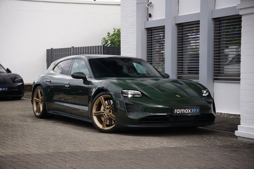 Image of Porsche Taycan