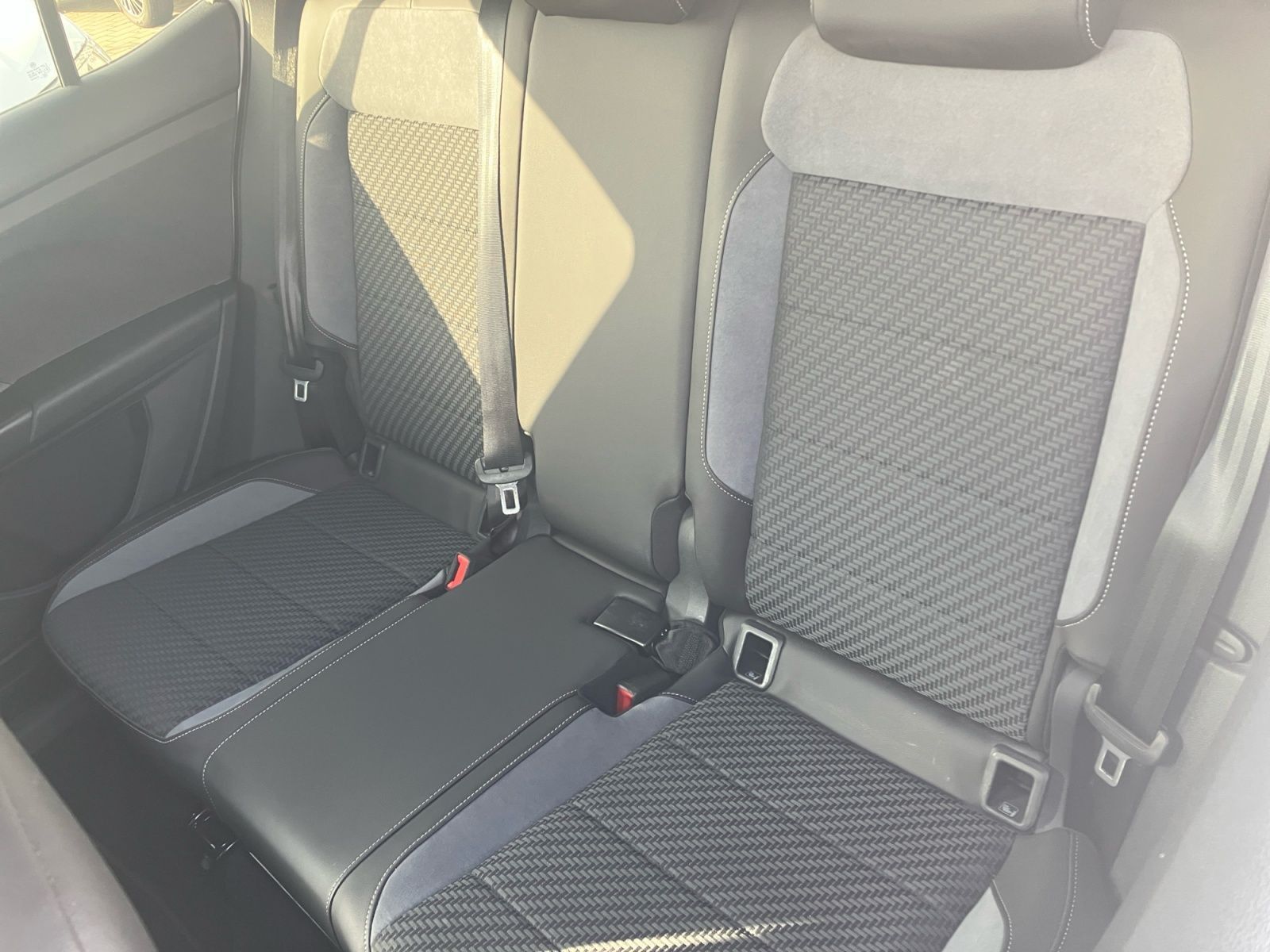 Volkswagen T-Cross - Bild 11