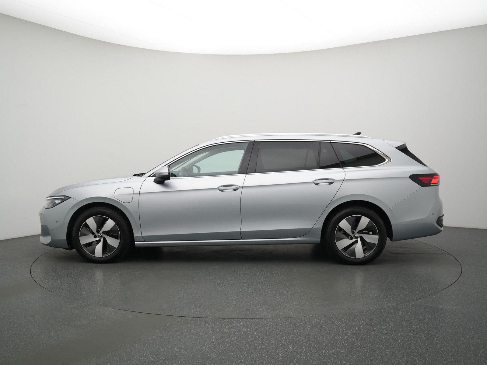 Volkswagen Passat - Bild 16