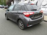 Toyota Yaris 1,5-l-VVT-i Hybrid CVT Y20 Club Y20 Club - Toyota Yaris: Y20 Club