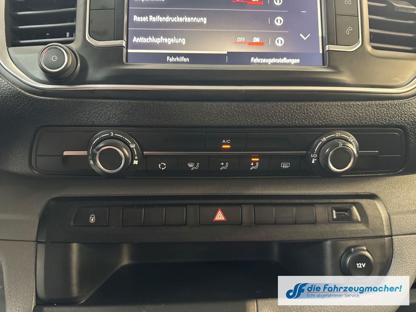 Fahrzeugabbildung Opel Vivaro Kombi L 1.5 D EU6d Apple CarPlay Android
