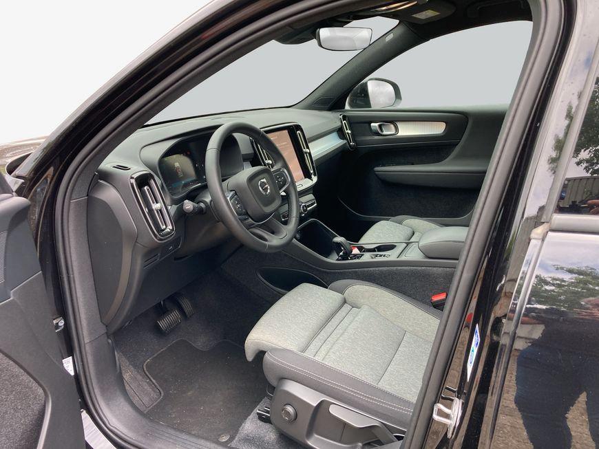 Volvo XC 40 B3 2WD Core +ANHÄNGERKUPPLUNG+LED+SHZ