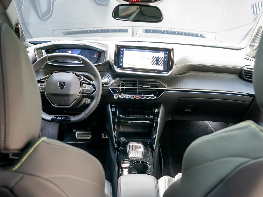 Peugeot 2008 GT HYBRID 145 e-DSC6 ACC LED 360° NAVI SHZ
