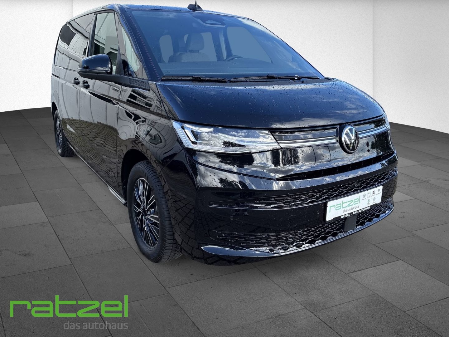Fahrzeugabbildung Volkswagen T7 Multivan Energy 2.0 TDI 7-SITZER AHK+IQ.LIGHT