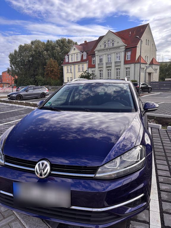 Image of Volkswagen Golf