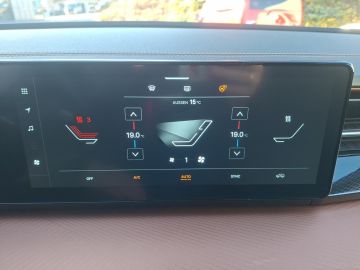 KGM Torres ESSENTIAL 1.5 4WD °LED°Navi°Leder°ACC°SHZ