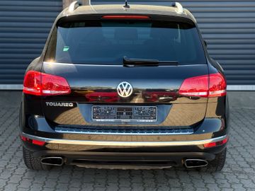 Volkswagen Touareg - 11