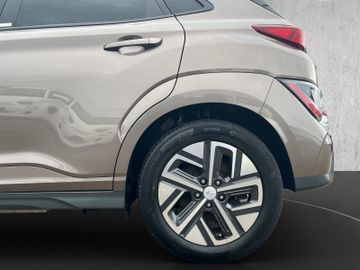 Hyundai Kona Elektro Kam.+LED+Navi+SHZ+ACC+LM+PDC+SpurH