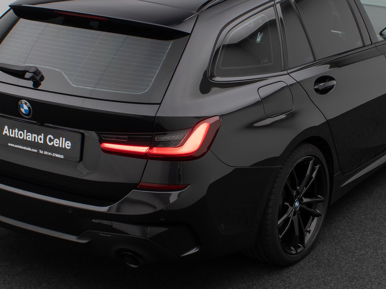Fahrzeugabbildung BMW 320d  M Sport Panorama Kamera Laser DAB HiFi AHK