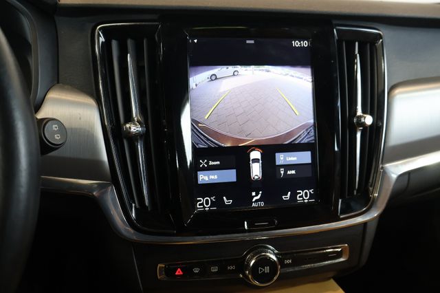 Volvo V90 Kombi 2.0 Momentum DIGI.+ACC+KAM+LED+AHK