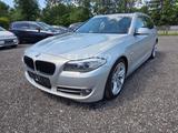 BMW 520 5 Touring 520 d - BMW 520 aus 2012 mit Diesel-Antrieb: Kombi
