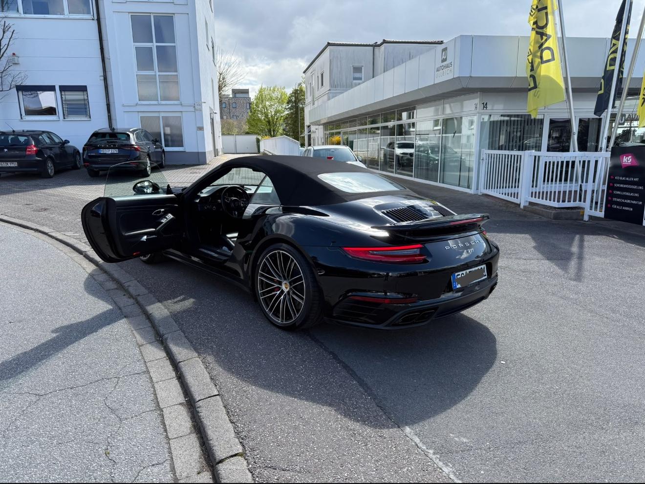Porsche 991 Turbo Cabriolet Turbo Service Approved neu 