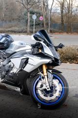 Yamaha YZF-R1M RN 32 - YAMAHA R1